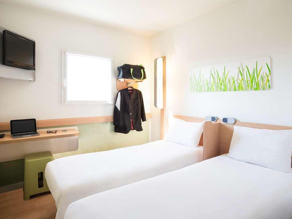Ibis Budget Orly Chevilly Tram 7 Room photo